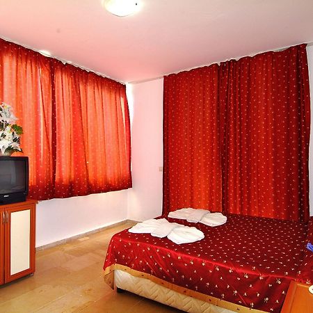 Hedef Kleopatra Golden Sun Hotel Аланя Екстериор снимка